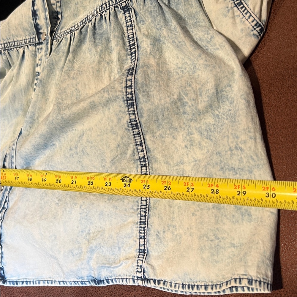 BIBI* Chambray Pearl Snap Western Peplum Shirt - Picture 9 of 16